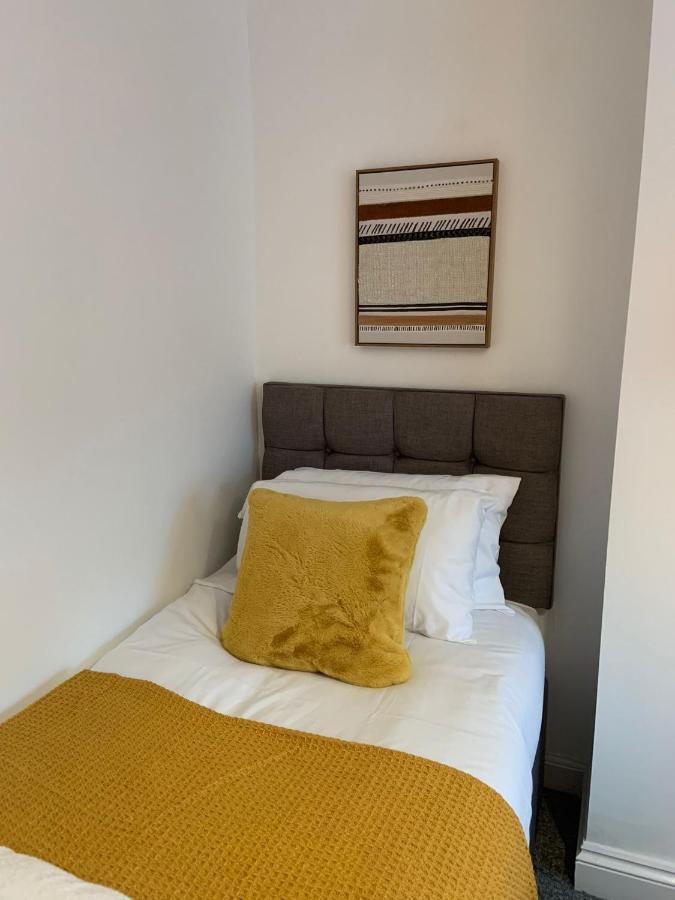 The Glenroy - Tv In Every Bedroom! Swansea Bagian luar foto