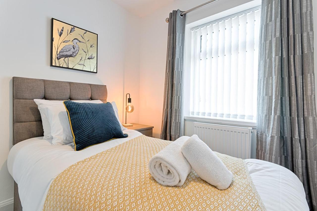 The Glenroy - Tv In Every Bedroom! Swansea Bagian luar foto