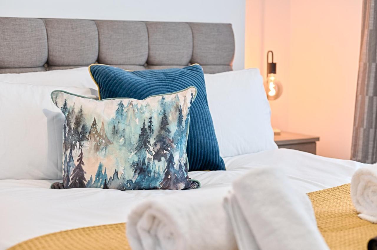 The Glenroy - Tv In Every Bedroom! Swansea Bagian luar foto